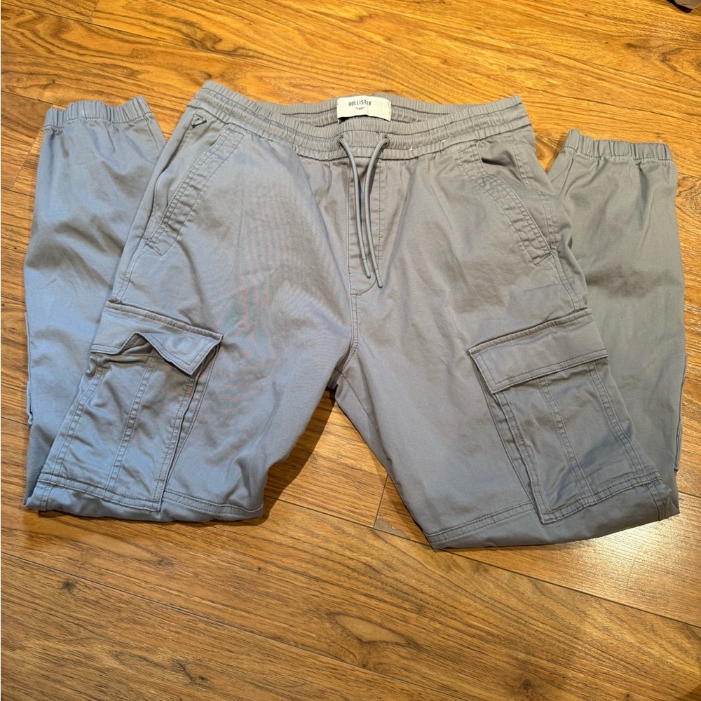 Hollister Men's Light Gray jogger Cargo Pants
